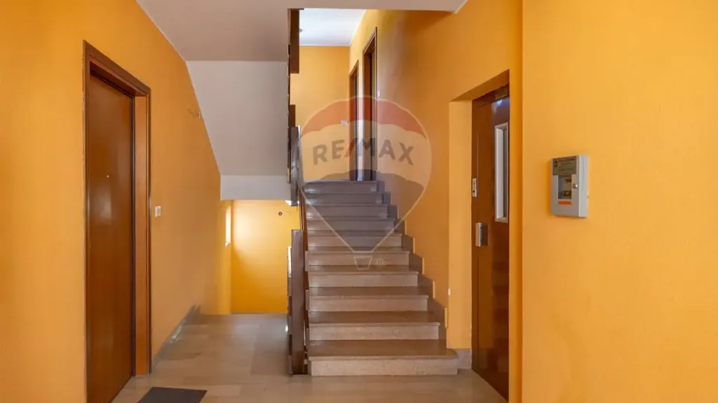 Toad - Rustic-Style Flat with Balcony in Chieti
