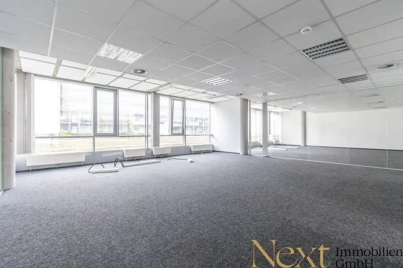 Bureau - Office Space with Optional Storage in Lenaupark, Linz