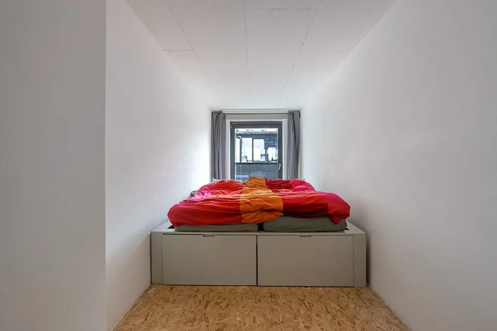 Chambres - Maison Rénovée avec Terrasse à Proximité de 12 m²