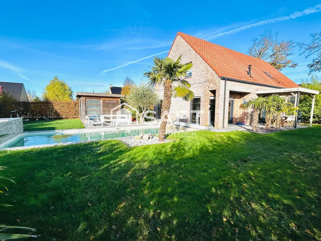 Aed - Semi-detached House with Pool in Oudezeele
