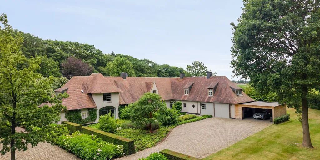 Õhuvaade - Villa with Pool in Tielt