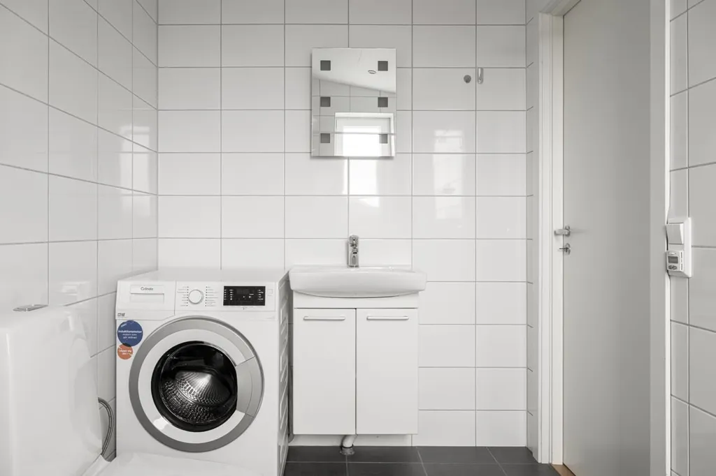 Utility Room - Villa with Guest Apartment near Vättern