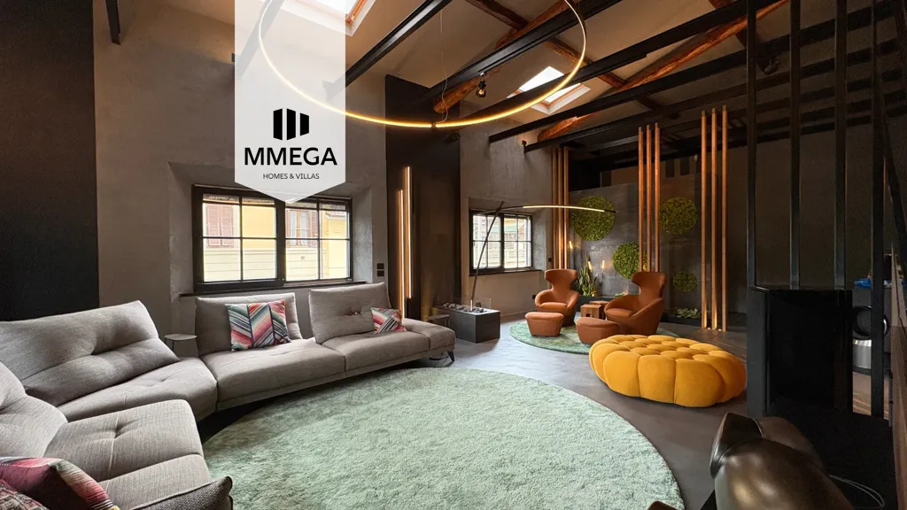 Living Room - Luxury Flat with Private Garden in Florence