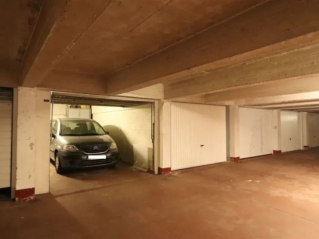 Garaaž - Garage Box in Berchem