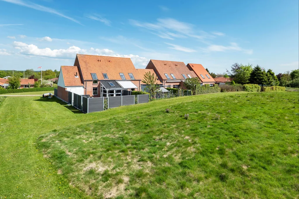 Jardin - Terraced House with Garden in Hobro