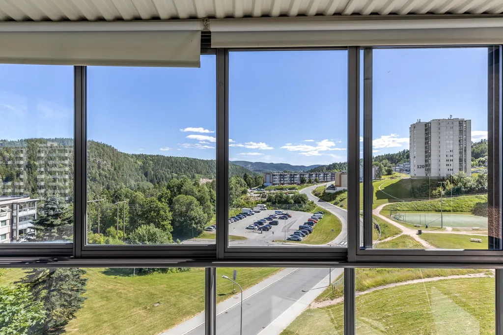 Balcone - Modernised Apartment with Glass Balcony in Oslo