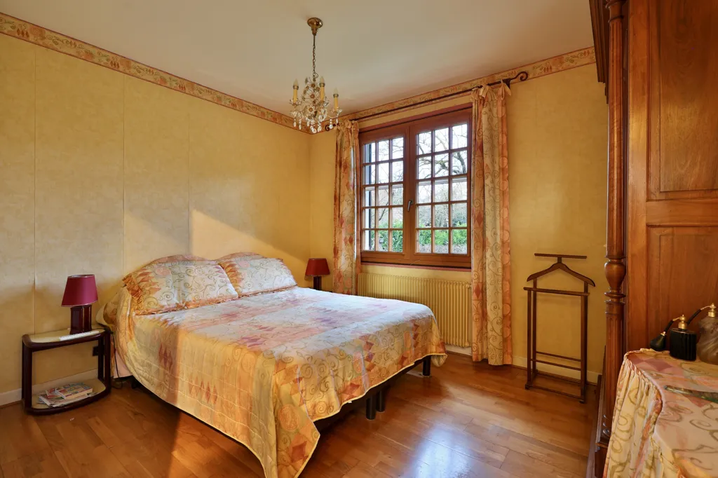 Magamistoad - House with Garden on Large Parcel in Lissieu
