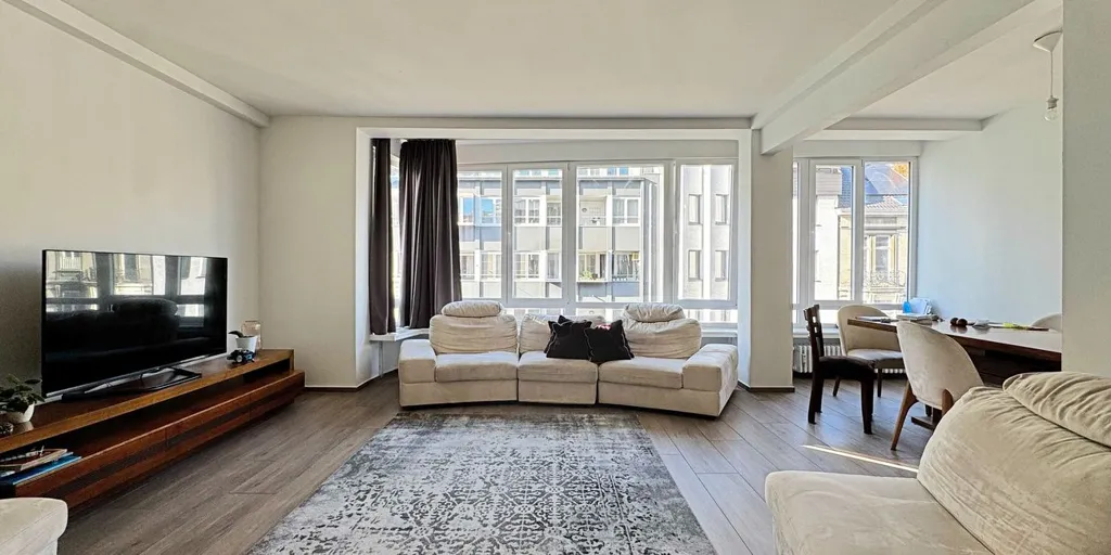 Elutuba - Renovated Apartment with Terrace near Citadelpark, Ghent