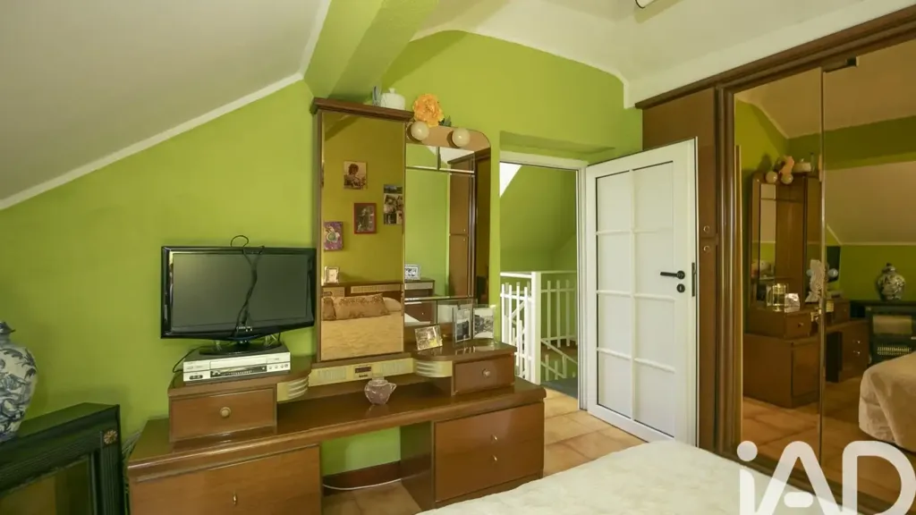 Bedrooms - Villa with Sea View in Genoa Staglieno