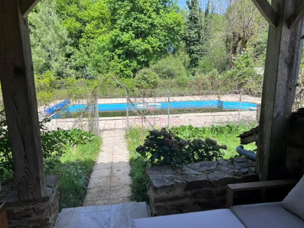 Bassein - Charming House with Pool in Rural Setting