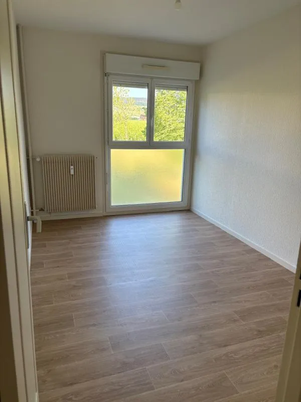 Toad - 5-Bedroom Flat with Secure Access in Gevrey Chambertin