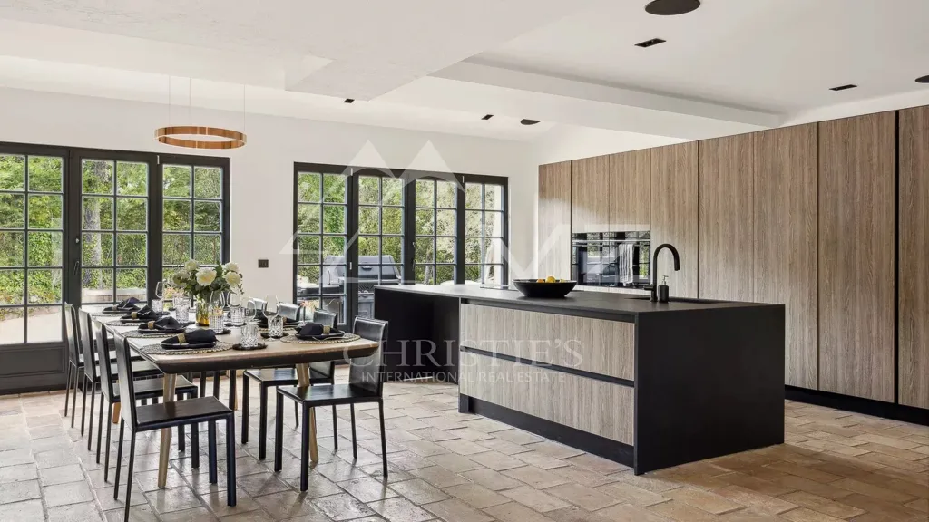 Cuisine - Villa avec Piscine à Valbonne, Proche du Village