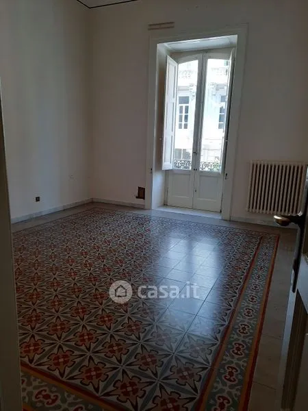 Elutuba - Rented Flat with Balcony in Taranto Centre