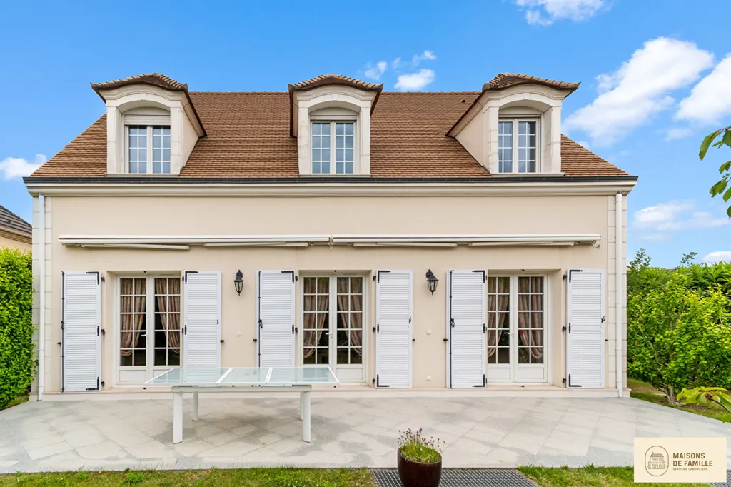 Esterno - Contemporary House with Garden in Montesson