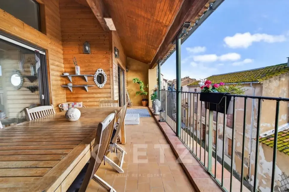 balcony