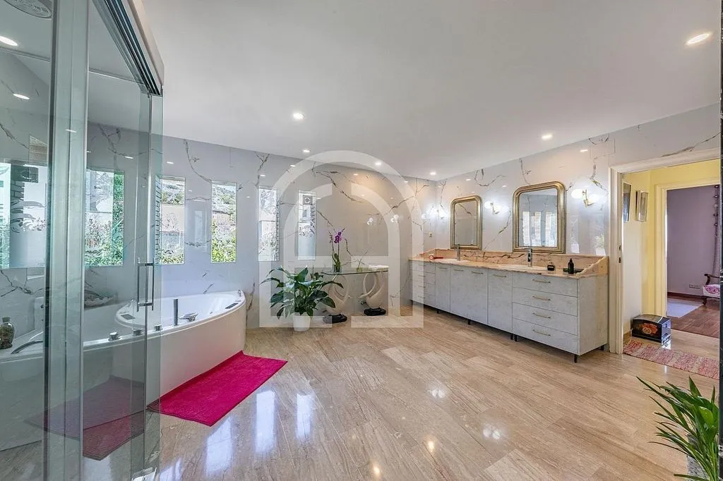 Bagni - Chalet with Sea Views in Mas Ram, Badalona