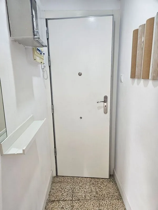 hallway_entrance