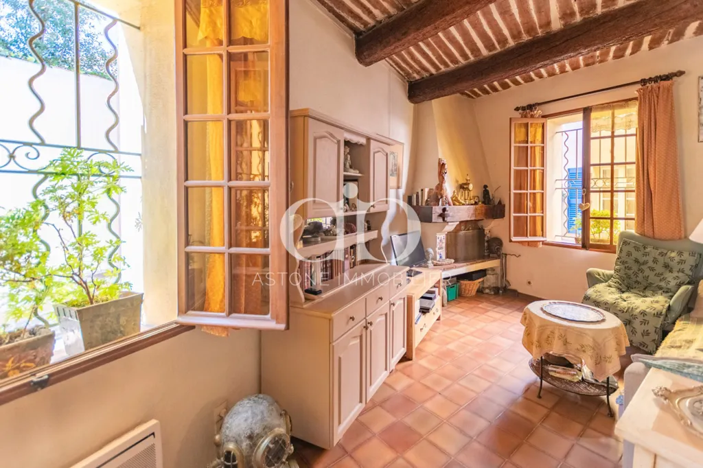 Soggiorno - Character House with Courtyard in Cassis Centre