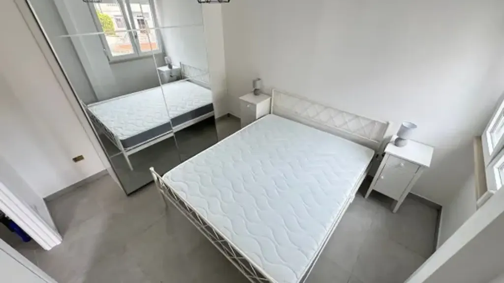 Chambres - Rearranged Apartment with Balcony in Scalea
