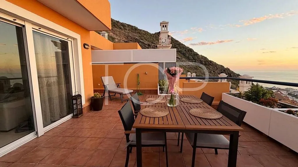 Terrass - Penthouse with Pool in Costa Adeje