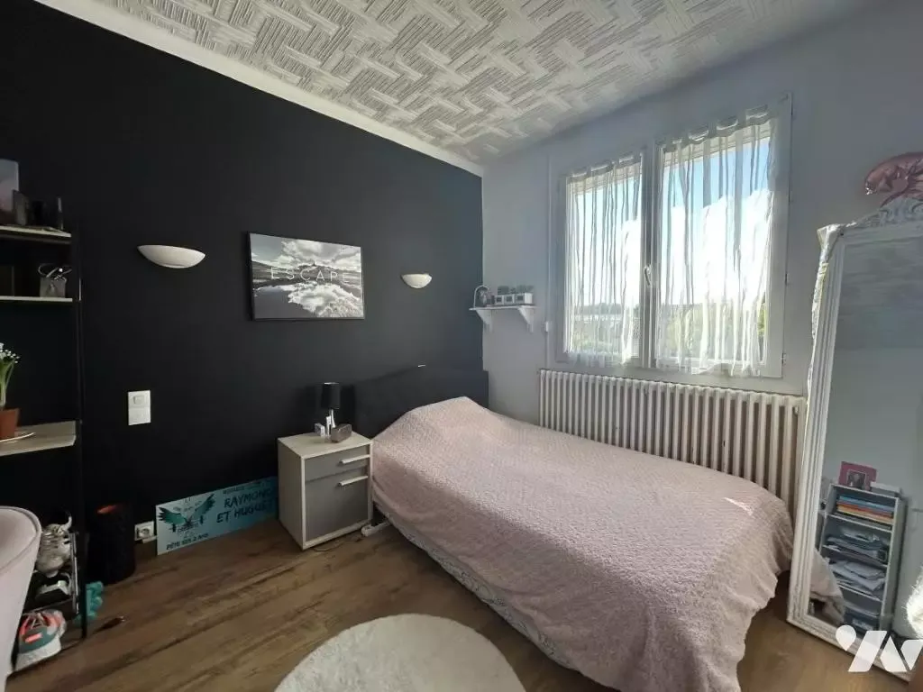 Chambres - Maison avec Piscine et Jardin à Montélimar