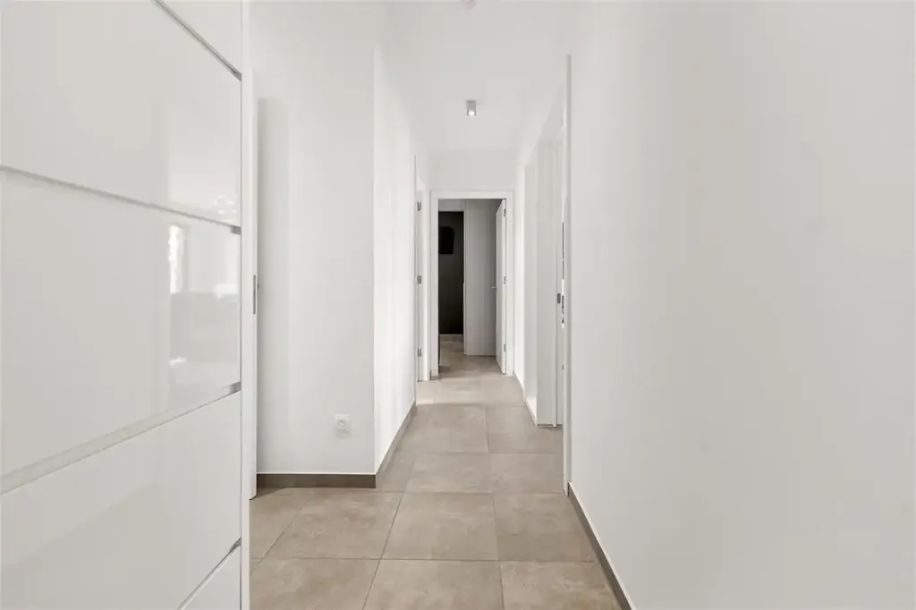 Esik - Stylish Apartment with Canal View in Hasselt