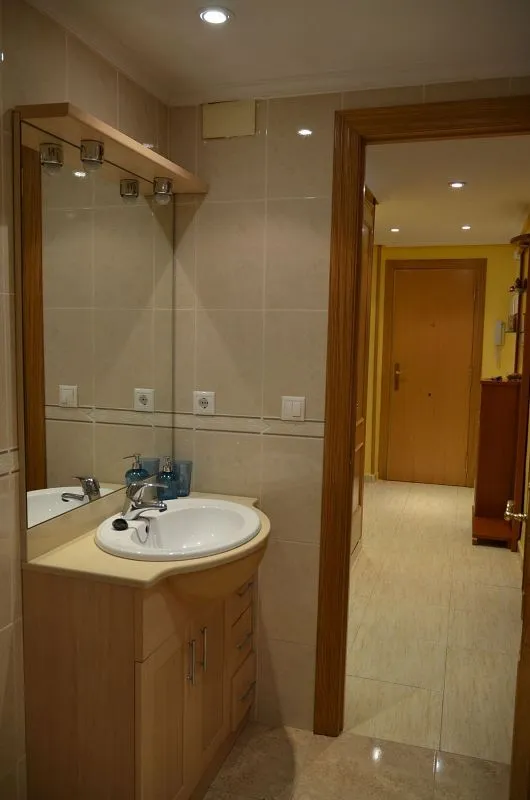 Salles de bain - Furnished Flat with Air Conditioning in La Malvarrosa
