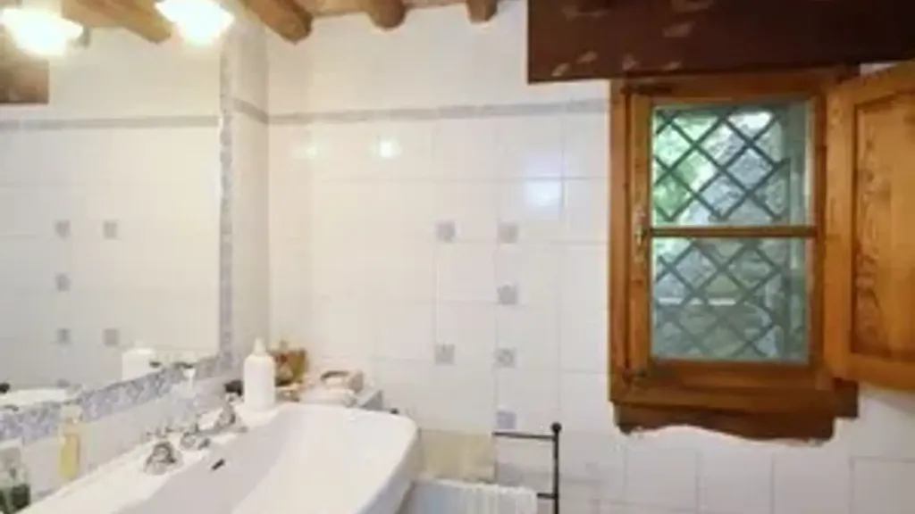 10-room house in IT
