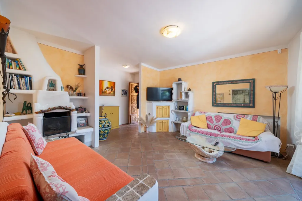 Elutuba - Villa with Lake and Nature in Sardinia