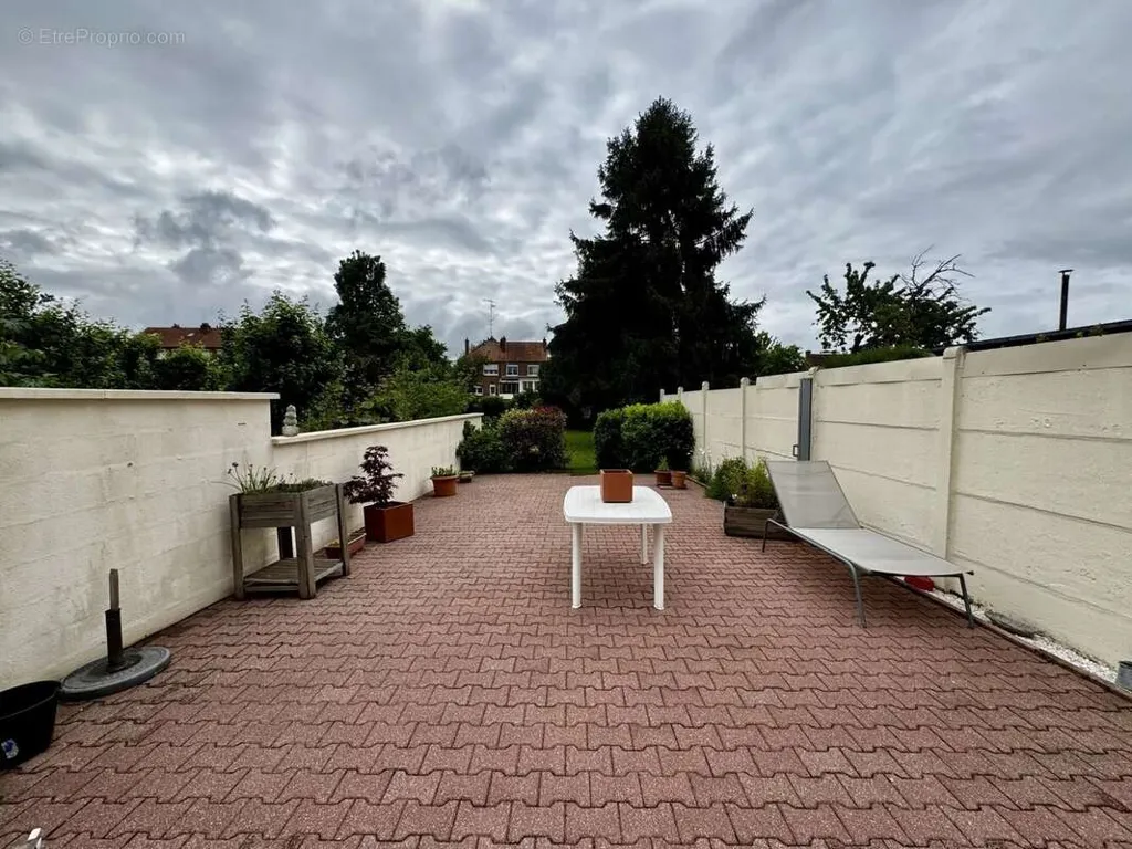 Terrazza - House with Amenable Attic in Cambrai