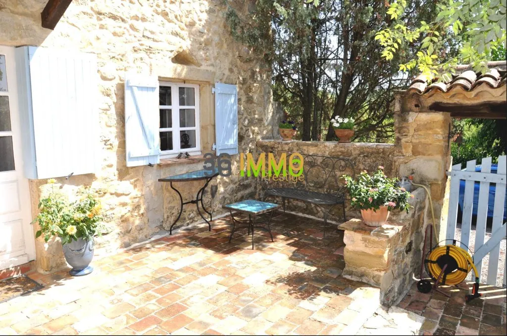 Terrasse - Mas en Pierre avec Piscine près d'Alès