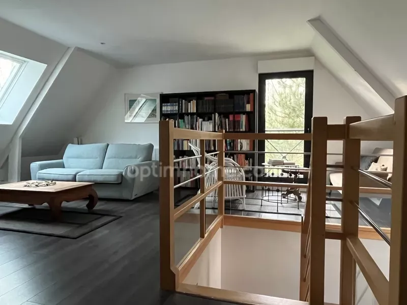 Living Room - Contemporary House with Garden in Honfleur Heights
