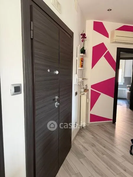Ingresso - Modernised Apartment with Garage in Modena