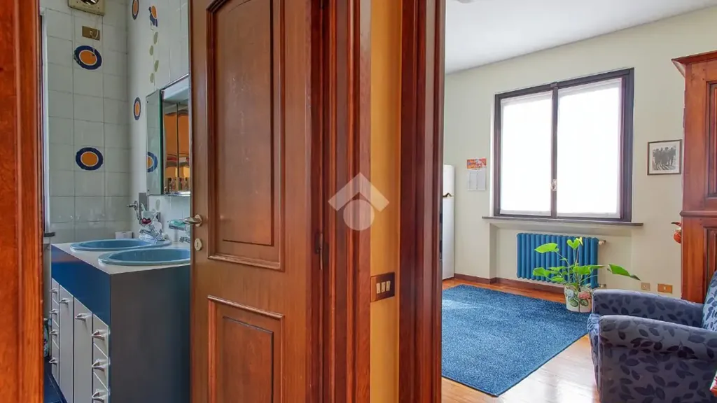 Esik - Luxury Villa with Pool near Luvinate