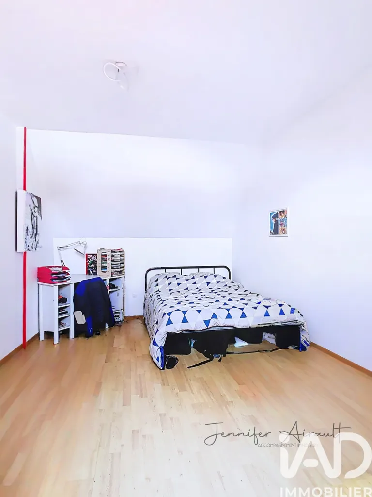 Chambres - Maison Traditionnelle avec Jardin à Montigny-Lencoup