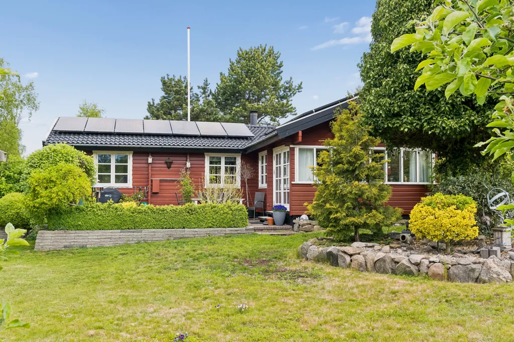 Jardin - Holiday Home with Sea Access in Jægerspris