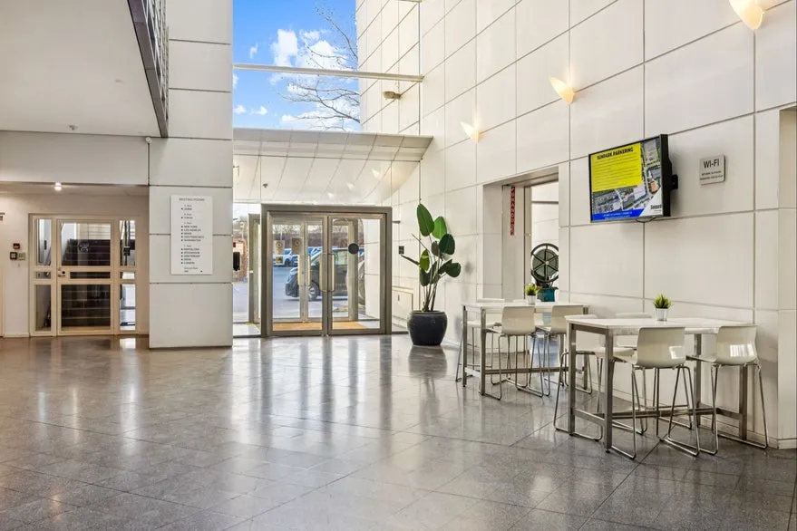 Ingresso - Modern Business Premises with Conference Centre in Roskilde
