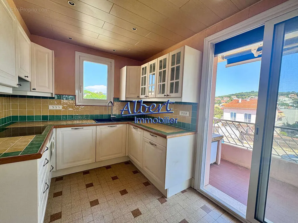 Cuisine - Appartement T3 avec Terrasses aux Lônes