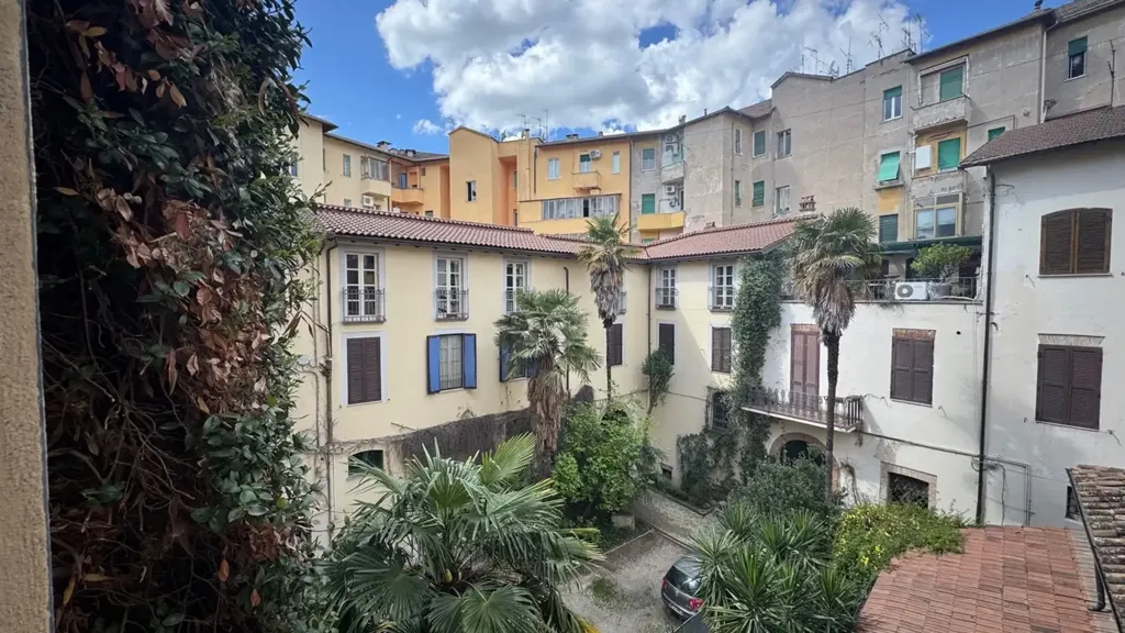 Jardin - Fully Furnished Flat in Historic Building, Terni