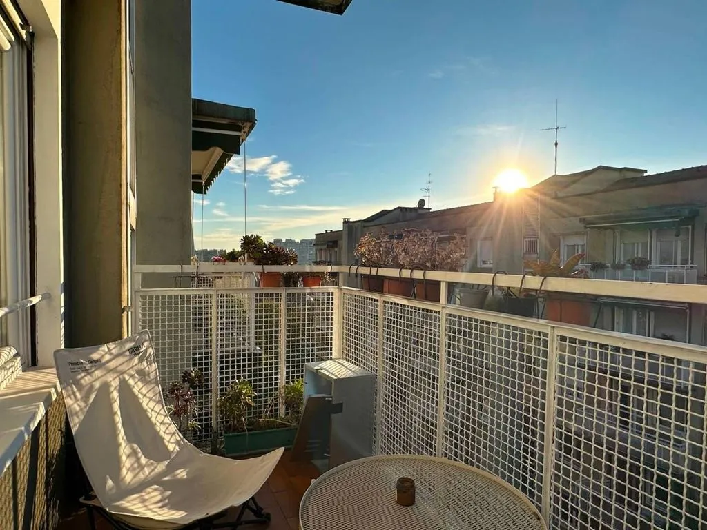 balcony