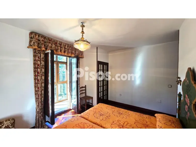 Bedrooms - Stone Cottage with Character in Entrambasaguas