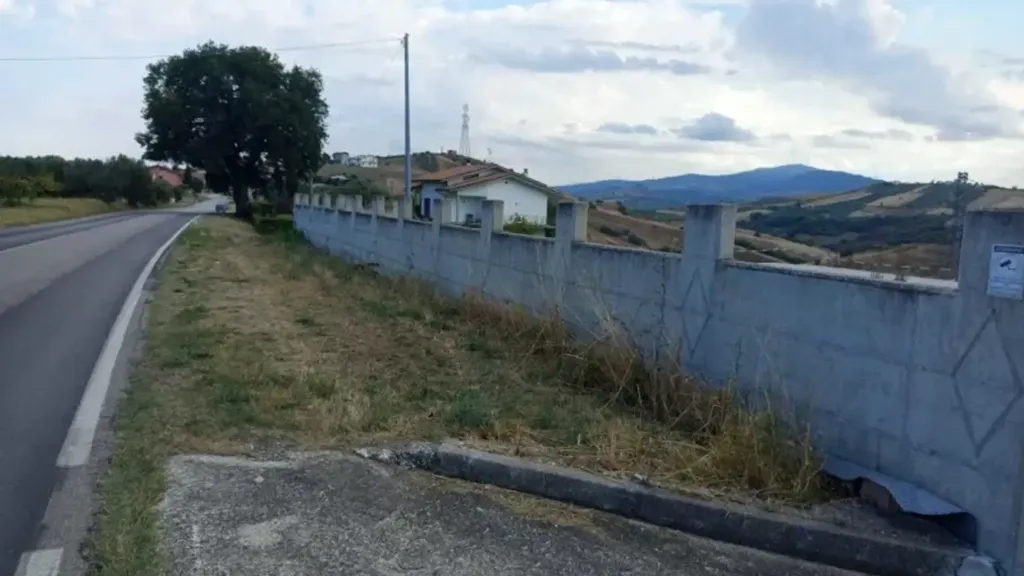 Välivaade - Warehouse with Workshop in Lanciano