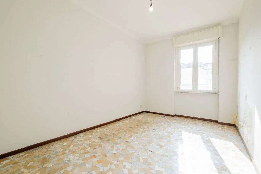 Rooms - Luxury Flat to be Restructured in Milan
