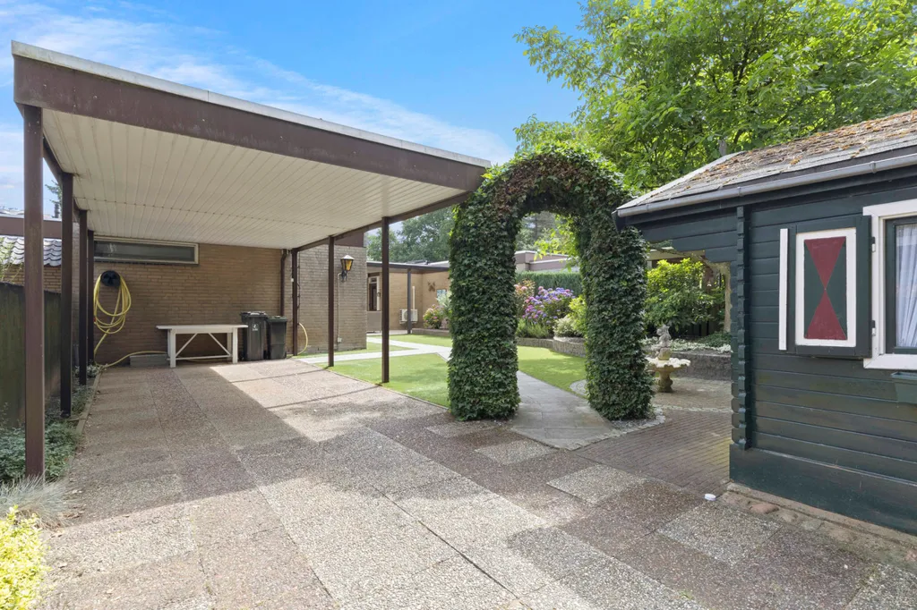 Terrass - Bungalow with Garden at Bosrand, Grubbenvorst