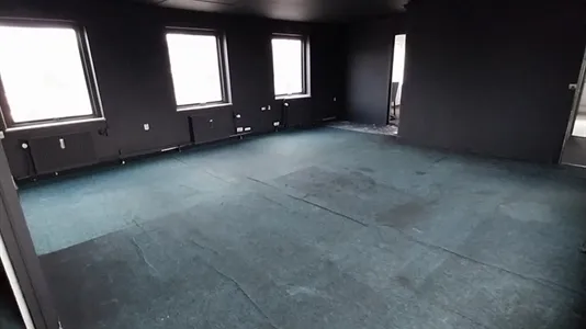 Pièces - Commercial Space with Potential in Rødovre