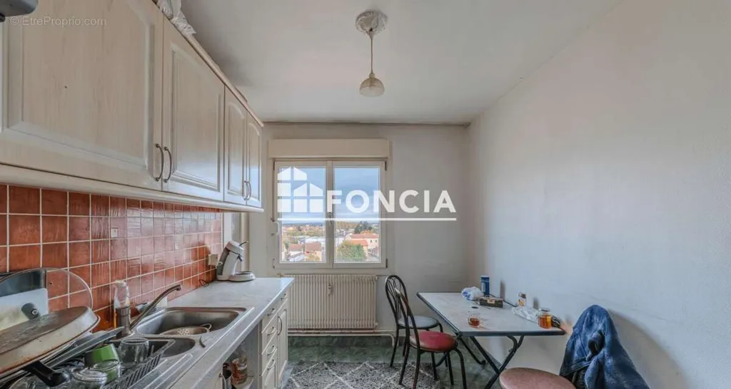 Cuisine - T3 Lumineux avec Balcon à Roanne