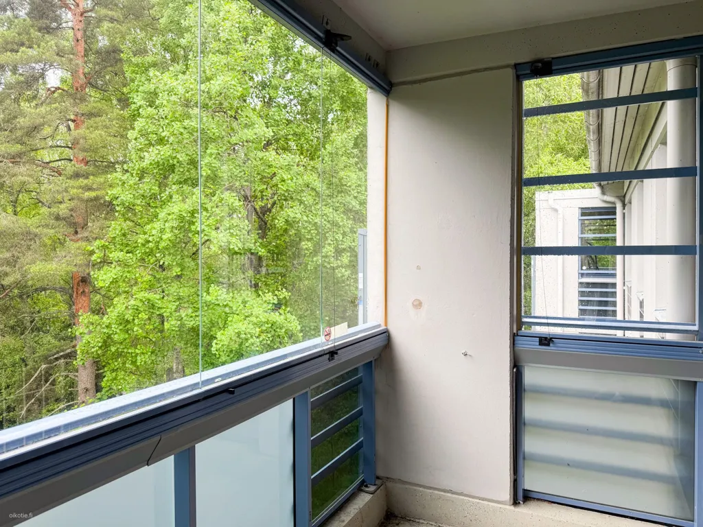 Balcone - Apartment with Balcony in Pohjois-Haaga, Helsinki