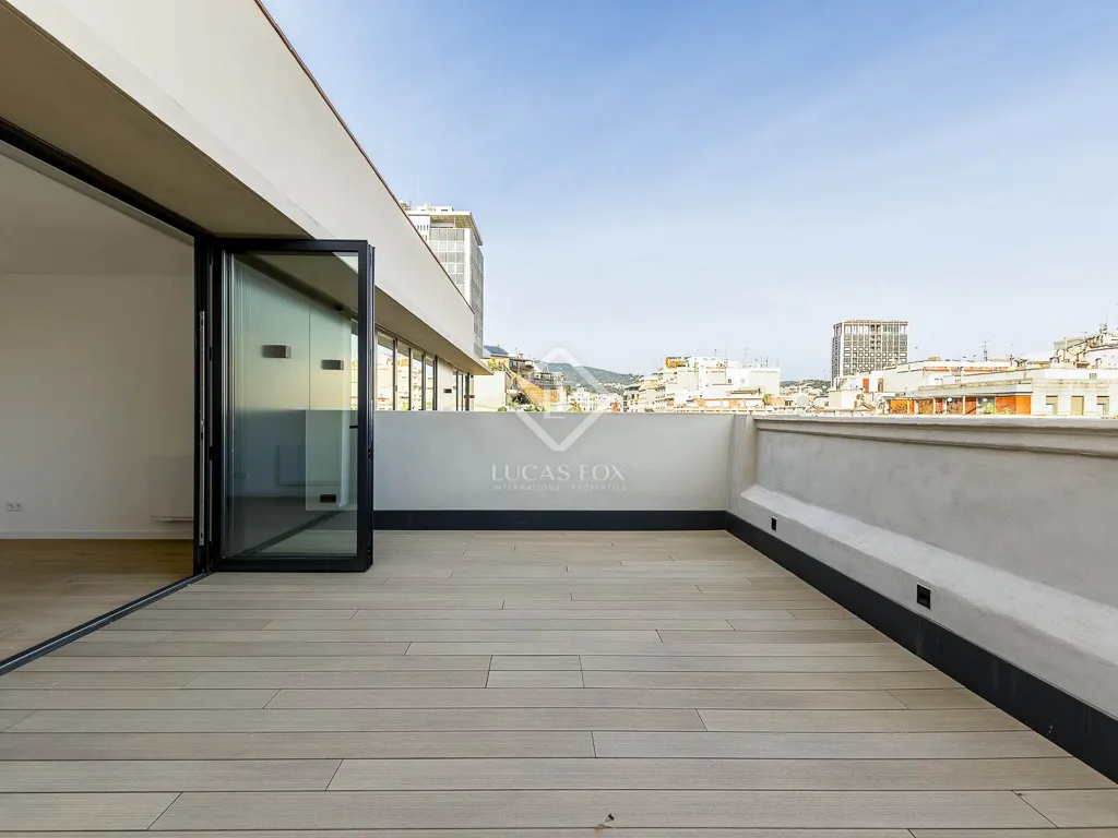 Terrasse - Renovated Apartment with Terrace in Eixample Right