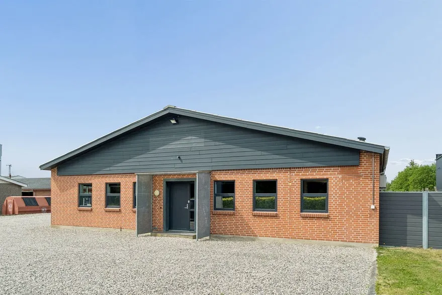 Välivaade - Warehouse and Production Facility in Randers SV