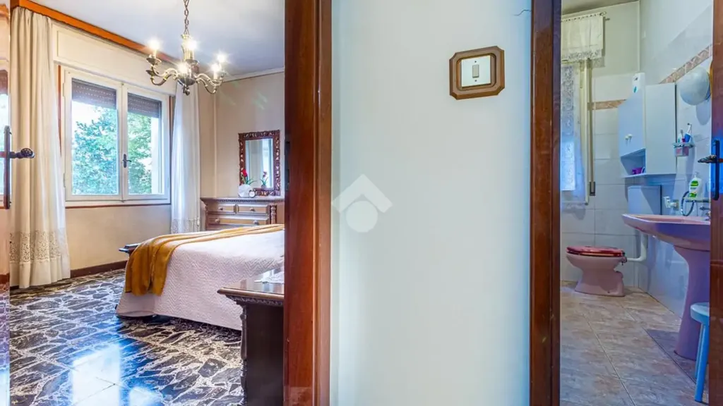 Vannitoad - Independent House with Workshop in Cento